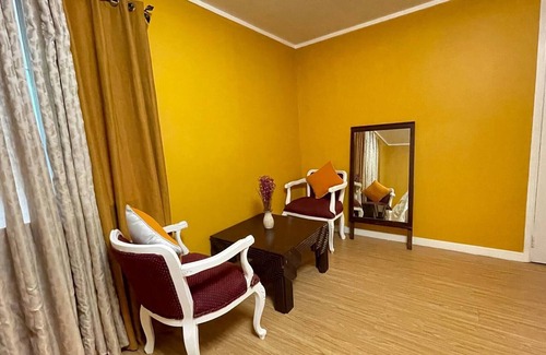 Olongapo House | House w/ 3 Bedrooms And 3 Baths - Free Parking.