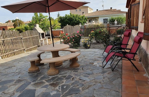Sant Quinti de Mediona Ski Chalet | HOUSE WITH POOL, BARBECUE AND GARDEN, ALL FOR EXCLUSIVE USE.