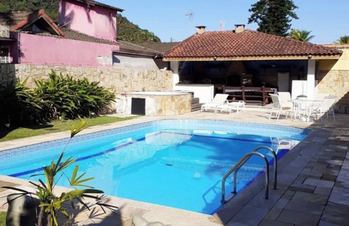 Centro House | House w/pool in condominium in Guarujá, 3 minutes from the beach