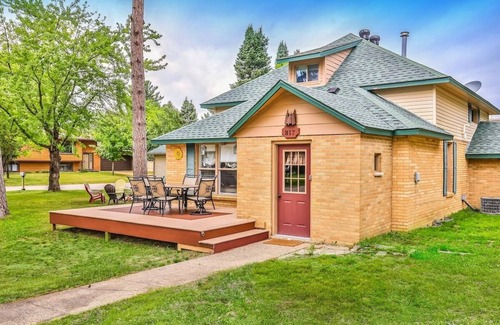 Eagle River Cottage | House w/Wi-Fi, Fire Pit, Trailer Parking, W/D