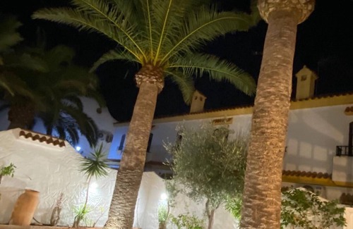 Roquetas de Mar Ski Chalet | House with 2 bedrooms, 2 bathrooms, terrace, in spectacular urbanization