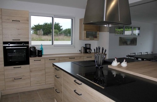 Cleder House | House with 30°C pool and enclosed garden 300m from Les Amiets beach - Bretagne