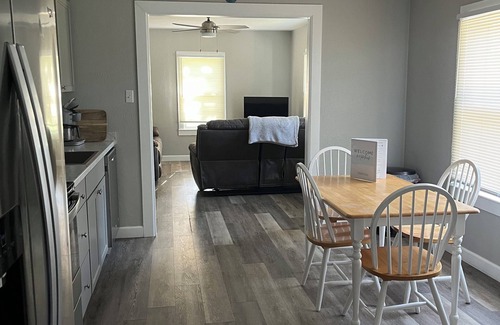 Russellville House | House with beautiful view & peaceful atmosphere at the foot of gorgeous Mt. Nebo