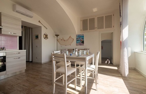 Ischia Porto Apartment | House with exclusive view of the port of Ischia