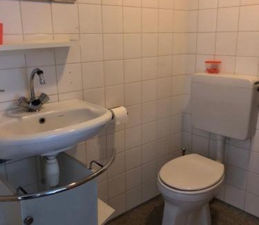 Amsterdam West Apartment | house with garden, 10 min from city centre