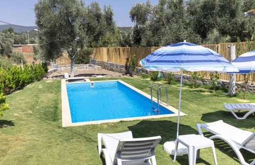 Yaliciftlik Villa | House with Garden and Private Pool in Bodrum