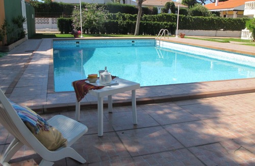 Punta Umbria Apartment | House with garden and pool a few steps from the sea