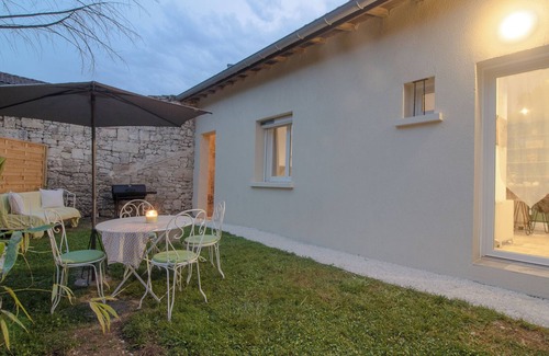 Neac House | House with garden up to 4pers. near St Emilion-Pomerol and the Grands vins