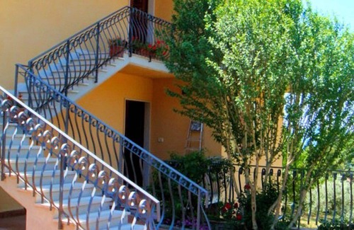 Monteverdi Marittimo Apartment | HOUSE WITH GARDEN ON THE TUSCAN HILLS about 20 minutes from the sea WI-FI FREE
