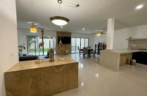 Cancun House | HOUSE WITH LARGE SPACES