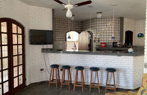 Toninhas House | House with pool - 5 bedrooms 3 suites with Wi-Fi near the sea