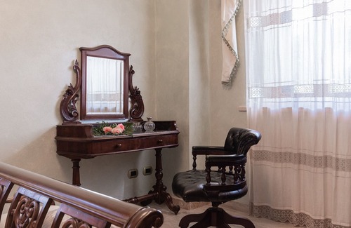 Frascati Cottage | HOUSE WITH POOL AND PARK