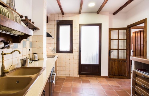 Niguelas Cottage | house with pool, barbecue