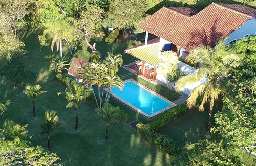 Guaeca House | House with pool close to the beach - 2 suites
