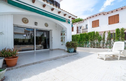 Sant Salvador Villa | House with pool and terrace 250m beach