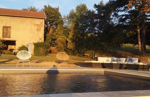 Vienne House | House with stunning views in the heart of nature