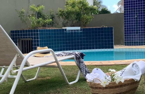 Itacimirim House | House with swimming pool, 5 bedrooms (4 suites) 40 meters from the beach.