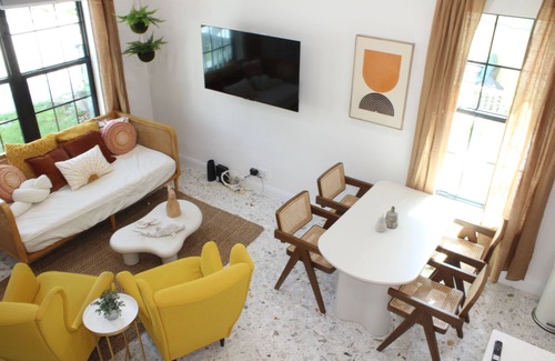 Historic District House | House within walking distance of the marina and the historic downtown!