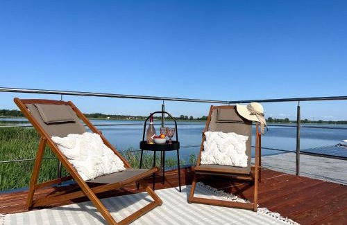 Łazy Boat Rental | Houseboat in azy by Lake Jamno and the Sea
