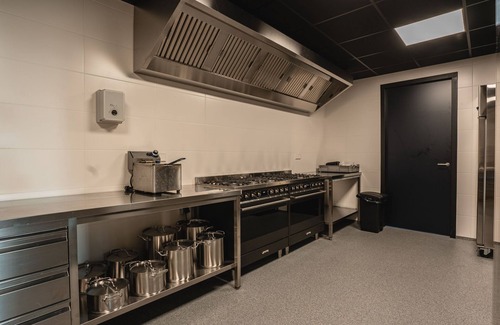 Bant House | Houses and group room, close to nature reserve