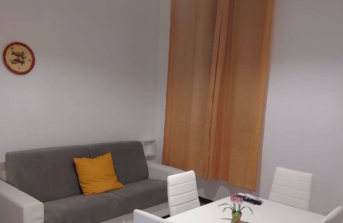 Corso dei Mille - Sant'Erasmo Apartment | Housestation suite