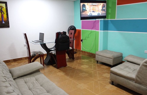 Villavicencio House | Housing complete with parking, near the terminal