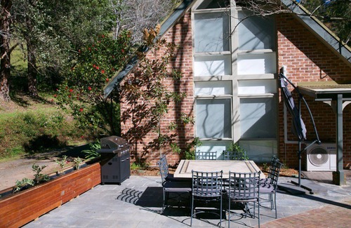Berry Cottage | Housten Cottage - Cosy Country Escape