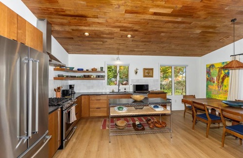 Saugatuck Villa | How you Dune - Two Bedroom Villa, Sleeps 6