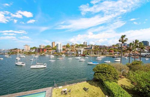 North Sydney Apartment | HSNS1 - Bask in Sydney's Beauty at Harbourview Haven Apt