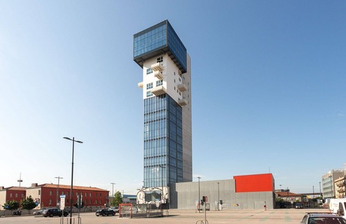 Mestre Apartment | Htm Tower - 1204 Executive Terrazza by Halldis