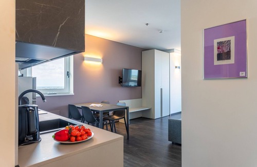 Mestre Apartment | Htm Tower - 1502 Executive Terrazza by Halldis