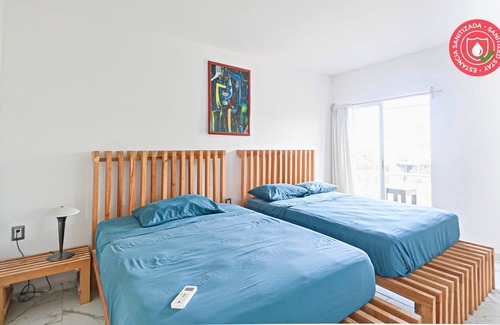Emerald Coast Bed & Breakfast | Huaca's Room in hotel for 4 pax | 5 min to the beach