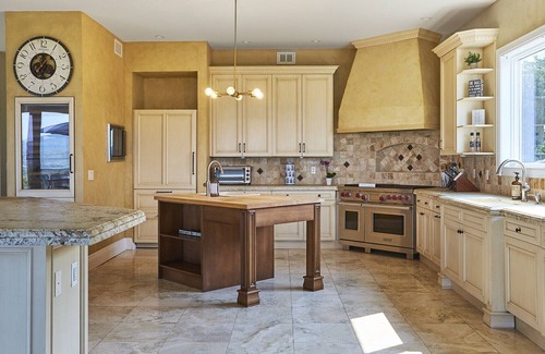 Staatsburg House | Hudson River retreat. Beautiful villa with amazing views near Rhinebeck
