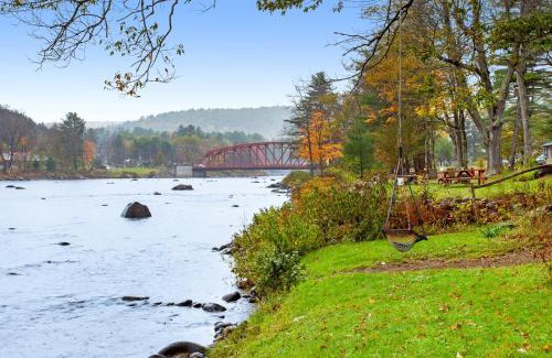 Chestertown House | Hudson Riverside Cottage