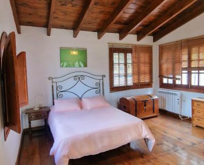 Castano del Robledo House | Huerto Fernandito