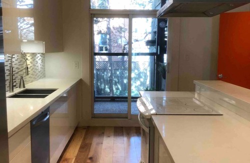 Garden District Apartment | Huge 2-Story Loft