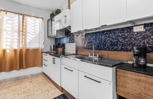 Cangrejo Arriba Apartment | Huge Home 4 Min from Airport and Beach and Placita Solar Panels & Jacuzzi & Pool
