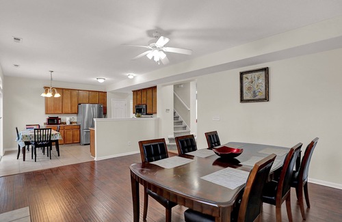 Indianapolis House | Huge Home in Indy, 4 Bedrooms, Sleeps 7
