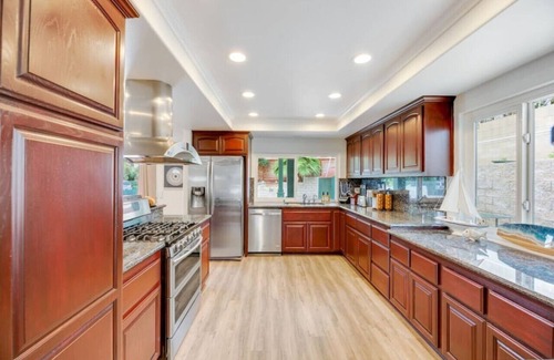 Del Obispo House | Huge home with Pickleball court and Pool!