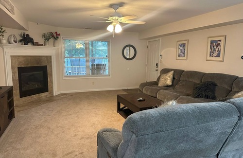 Tonawanda Villa | HUGE, Modern 3-Bed Villa in ❤️ of WNY Buffalo Niagara Falls