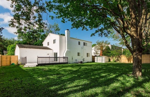 Columbus House | Huge New 4BR/2.5BA home w/big back yard and deck