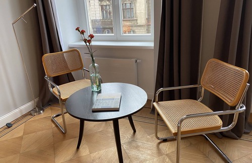 Krzyki Apartment | Huge old building, 2 bathrooms, 3 toilets, 16 m² covered terrace