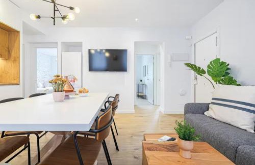 Leon Blum - Bon Coin Apartment | Hugo - appartement 4 personnes - check in h24 - wifi