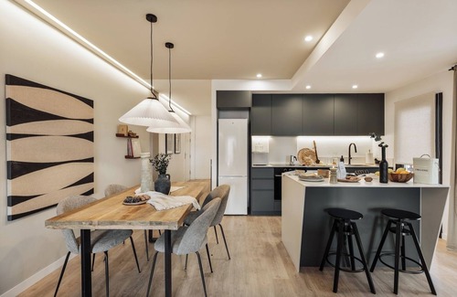 Les Corts Apartment | Huila - 2 bedrooms and balcony in Les Corts