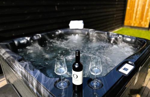 Municipality of Ermelo House | "Huisje op de Veluwe" met privé Jacuzzi en Bar!