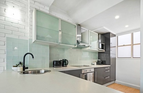Airlie Beach House | Humble Abode - Private Townhouse + 5 minute walk to Main Street