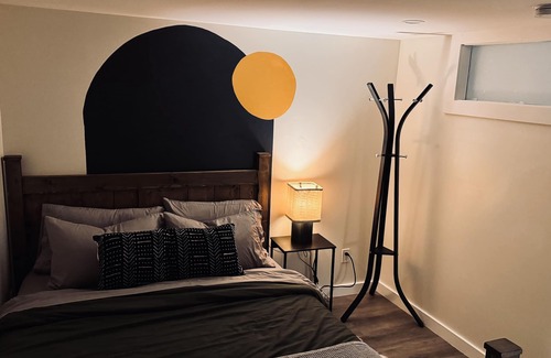 Castlegar House | Humble Heights Basement Suite