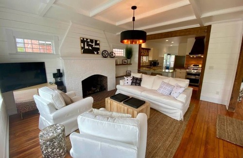 Cape Charles House | Hummingbird Cottage | Chesapeake Properties