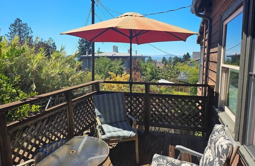 North Berkeley House | Hummingbird Hideaway: Steps to Gourmet Ghetto & UC Berkeley