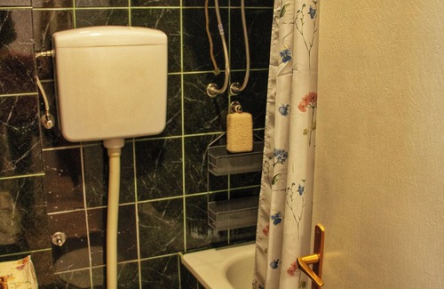 Novi Sad Apartment | Hummingbird's nook/pet friendly